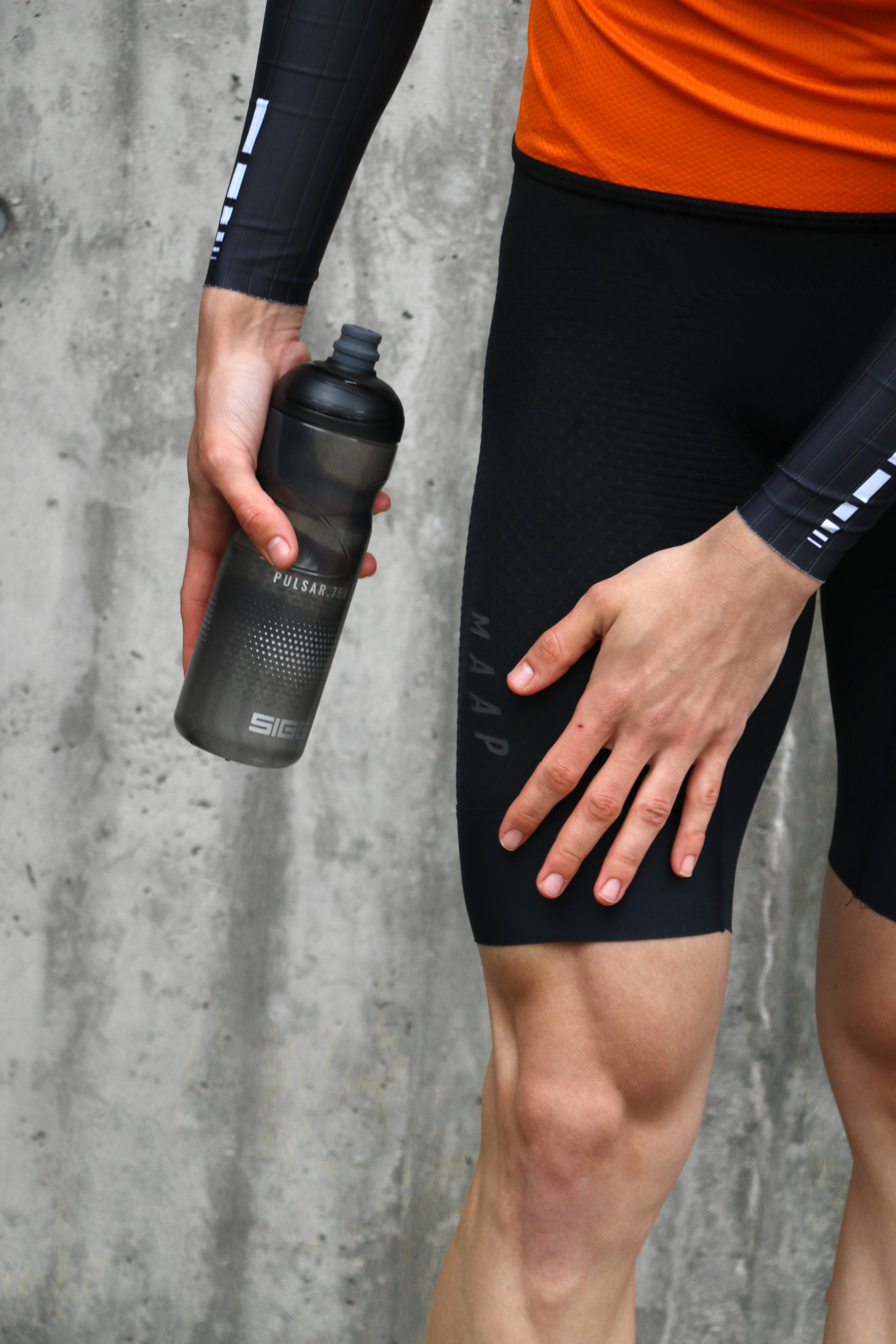 #farbe_anthracite#größe_0.75 l